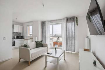 Gîte pour 8 personnes, avec balcon à Cergy