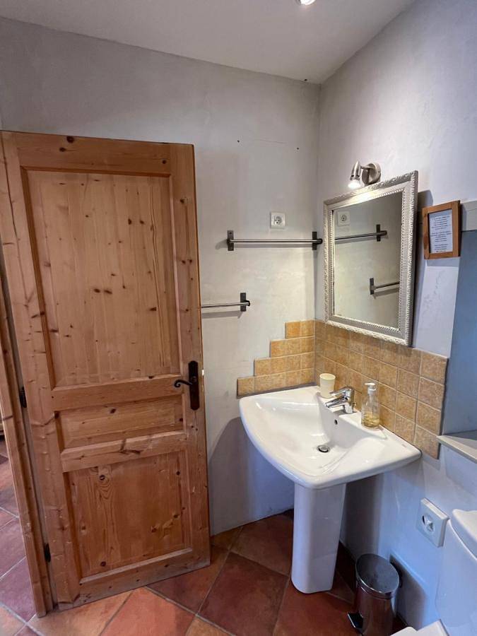 Gîte pour 4 personnes, avec vue ainsi que jardin et piscine, animaux acceptés à Chantemerle-lès-Grignan - 2