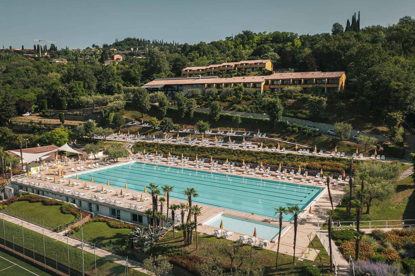 Apartamento vacacional entero, Apartamento vacacional con balcón o terraza con vista al lago, Wifi y aire acondicionado  in Garda, Montañas Garda