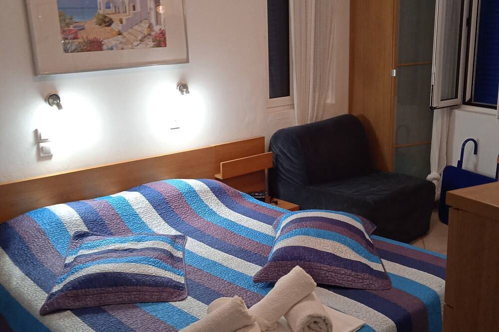 Ganze Wohnung, Alkistis Gemütlich von The Beach Apartment auf der Insel Ikaria in der Therma Bay - 2. Etage in Ikaria