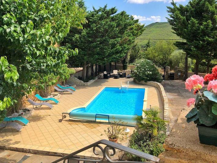 Location de vacances pour 13 personnes, avec piscine et jardin, animaux acceptés à Saint-André-de-Roquelongue - 2