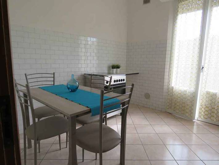 Gîte pour 6 personnes, avec balcon à Riccione - 4