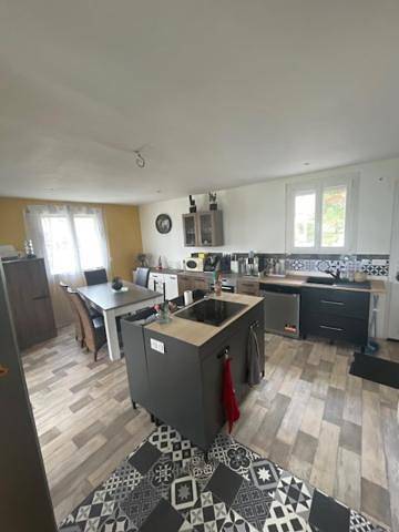 Gîte pour 2 personnes, avec terrasse ainsi que vue et jardin à Capdenac - 3