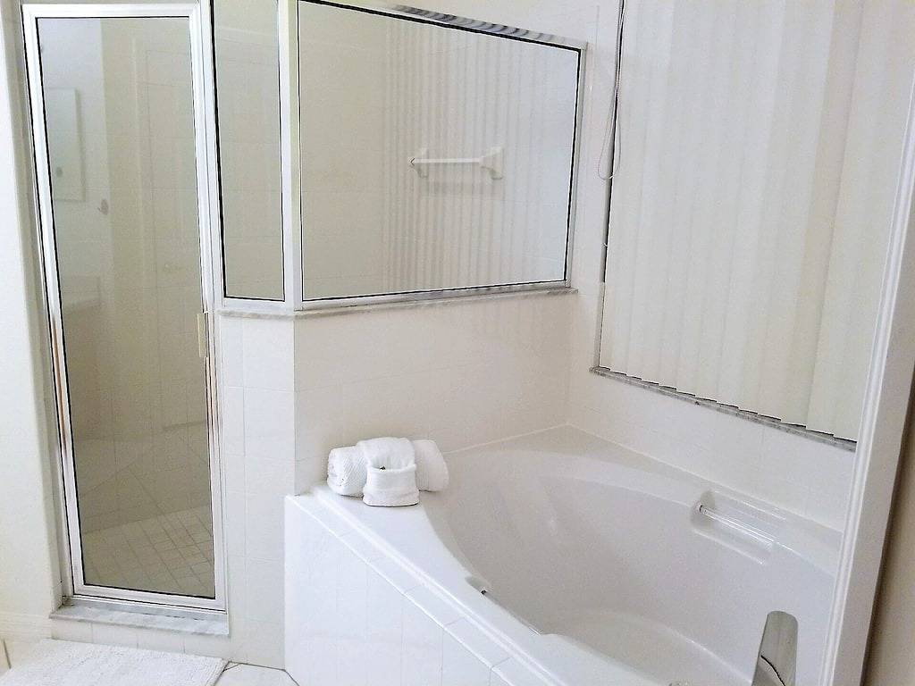 Bleiben Sie in Luxus, privatem Pool / Spa, Spielzimmer, in der Nähe von Disney und Golf in Haines City, Zentral Florida