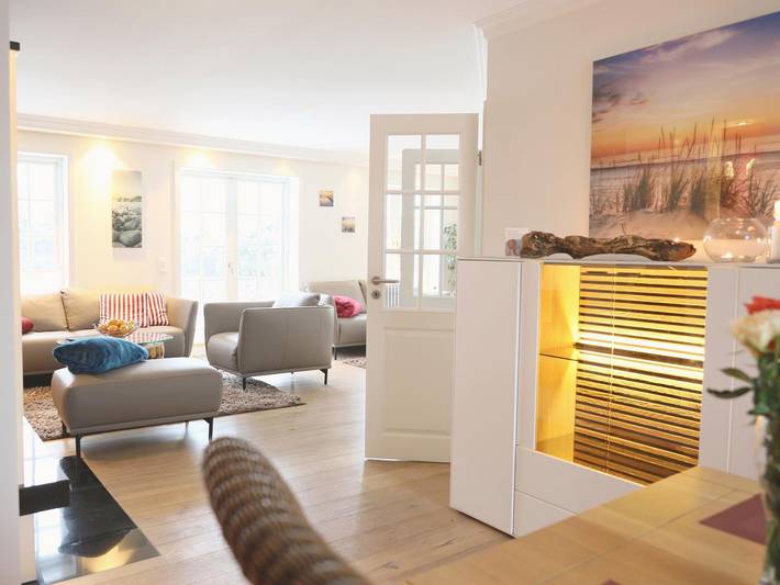 Luxuriöse Doppelhaushälfte in Wenningstedt mit großem Garten und Kamin in Wenningstedt, Sylt