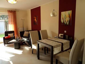 Hütte für 4 Personen, mit Terrasse und Garten in Norddeich