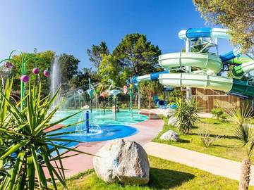 Club vacances pour 5 personnes, avec terrasse et piscine au Pays basque