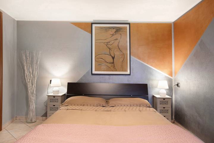 Hel lejlighed, Apartment 'Maison Bebe Terre Blanche' with Mountain View, Private Terrace and Wi-Fi in Chenaux, Comune di Pollein