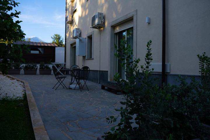 Location de vacances pour 4 personnes, avec jardin ainsi que piscine et bassin pour enfant à Mascalucia - 2