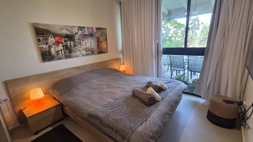 Location de vacances pour 6 personnes, avec vue et sauna ainsi que piscine et jardin, animaux acceptés dans Cesaree - 2