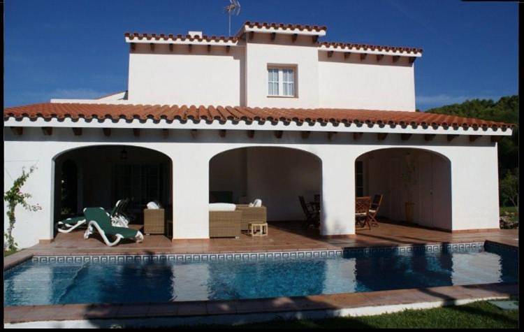 Casa de vacaciones para 9 personas, con jardín además de vistas y piscina - 1