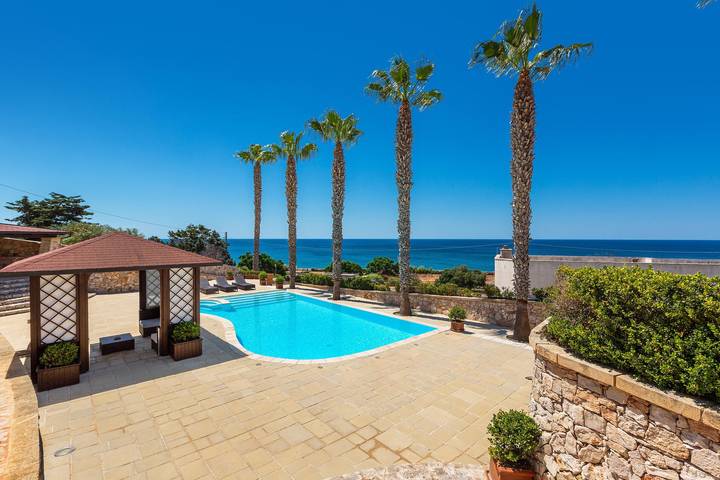 Ferienhaus für 8 Personen, mit Pool