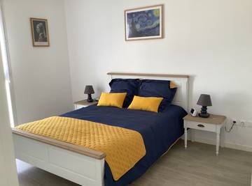Gîte pour 4 personnes, avec terrasse et jardin à Bezannes