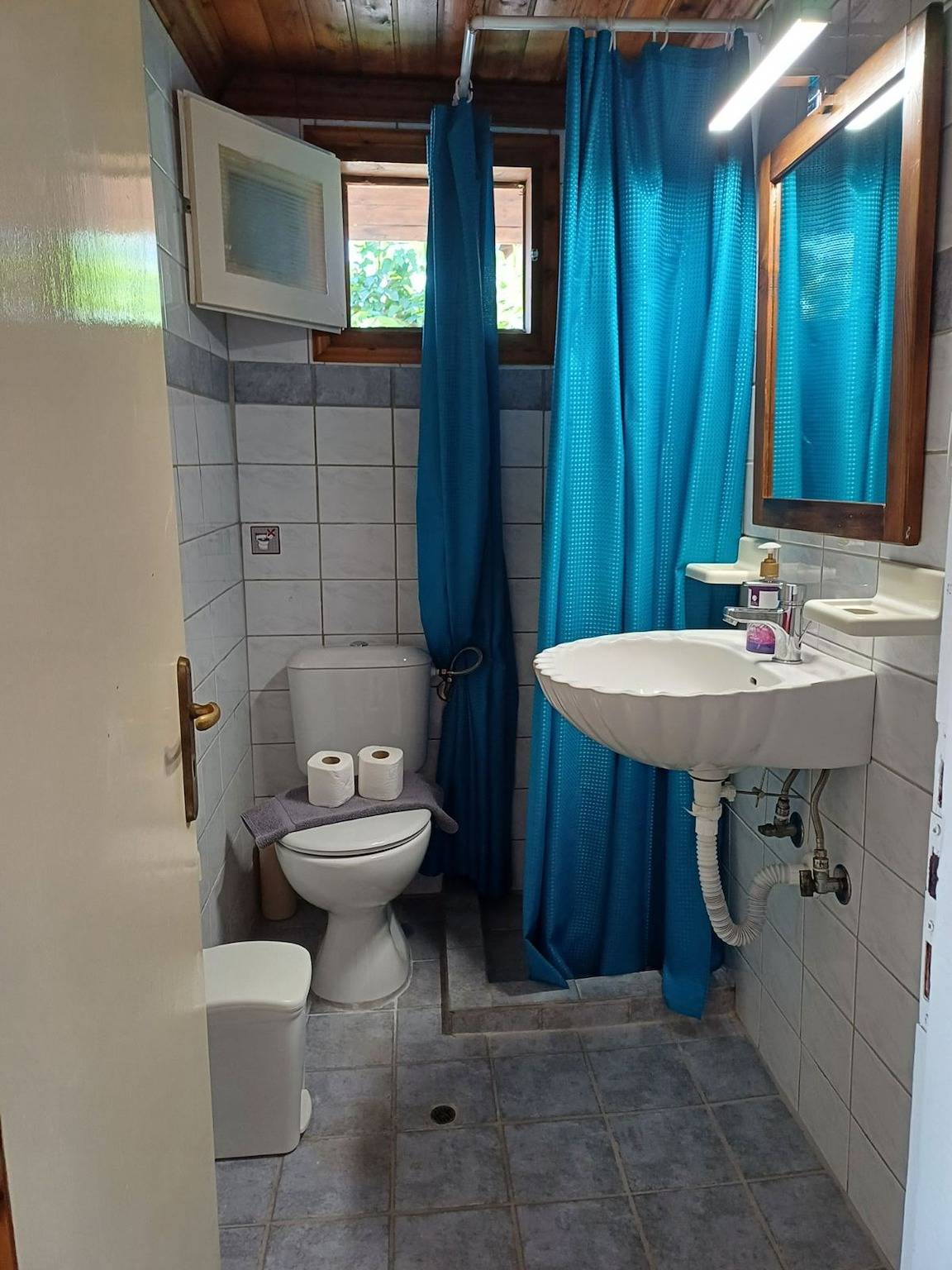 Ganze Wohnung, Ferienwohnung für 2 Personen mit Terrasse in Frini, Lefkada Stadt