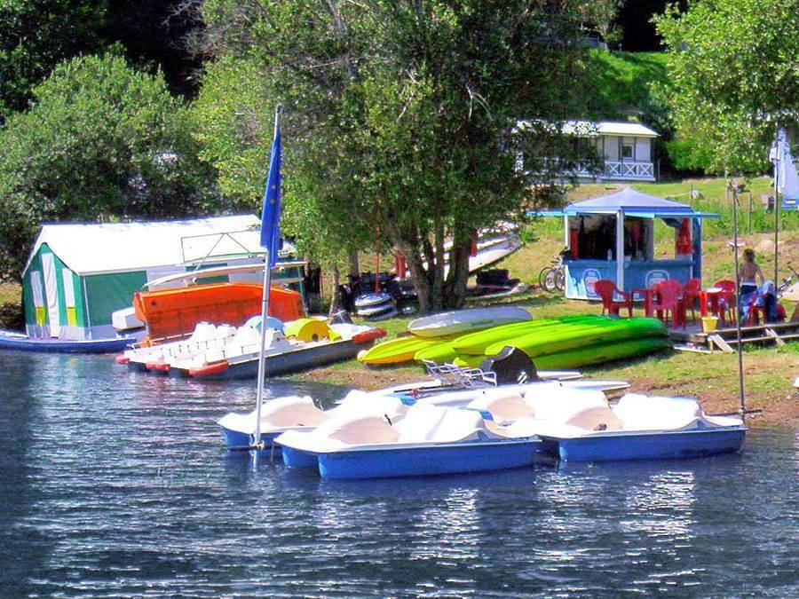 Camping Le Rouquié du Lac  - Chalet 4 personas - Gitotel (4couchages) in Lamontélarié, Región de Lacaune