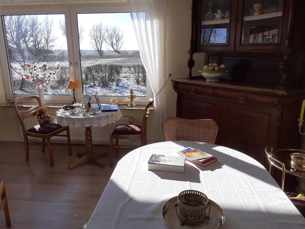 Ganze Ferienwohnung, Doppelzimmer mit Frühstück in Pilsum, Krummhörn