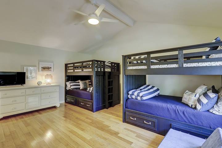 Vacation rental for 12 people, with terrace in Sea Pines