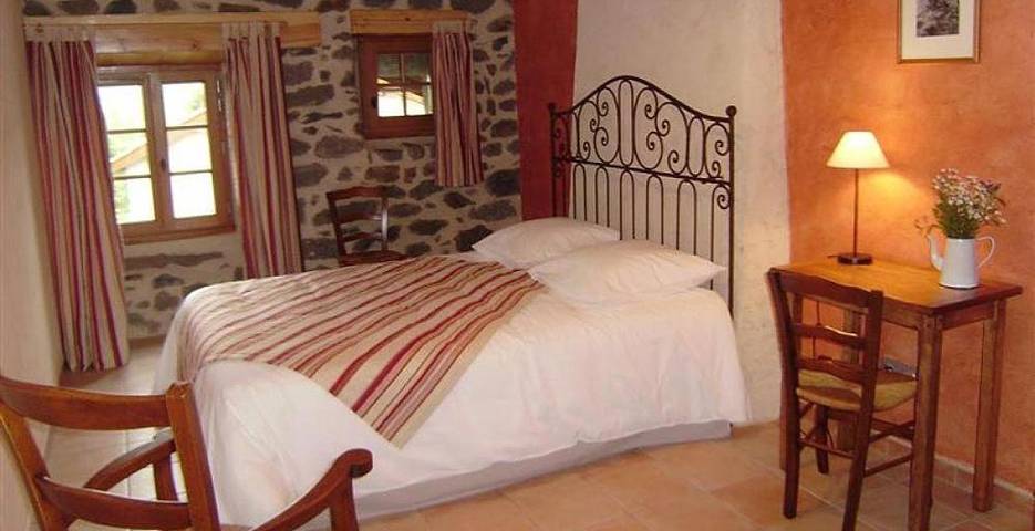 Gîte pour 4 personnes, avec jardin à Blanzac - 2