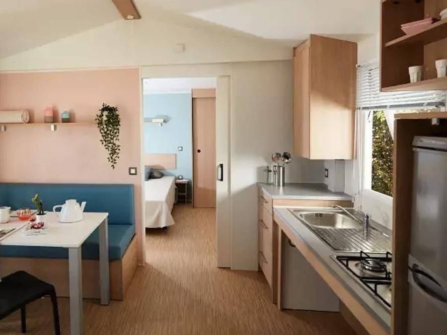 Camping l'Atlantique - Mobilhome 4 personnes - Pmr Premium 3 Pièces 4 Personnes in Angles, Vendée