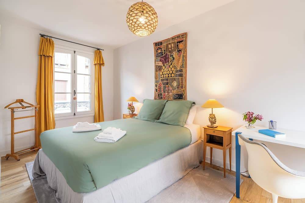 Apartamento entero, Beautiful apartment in a townhouse with a garden, fully renovated in 2021. in Sainte-Famille-en-Auge, Region de Lisieux