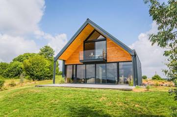 Gîte pour 4 personnes, avec jardin et jacuzzi à Sadroc