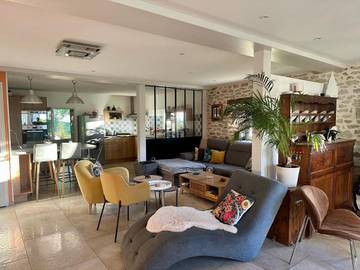 Gîte pour 6 personnes, avec jardin et vue, animaux acceptés à Bourganeuf