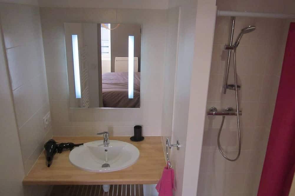 Maison 4 pers presqu'île de Crozon, 1 km mer, Wifi in Argol, Iroise