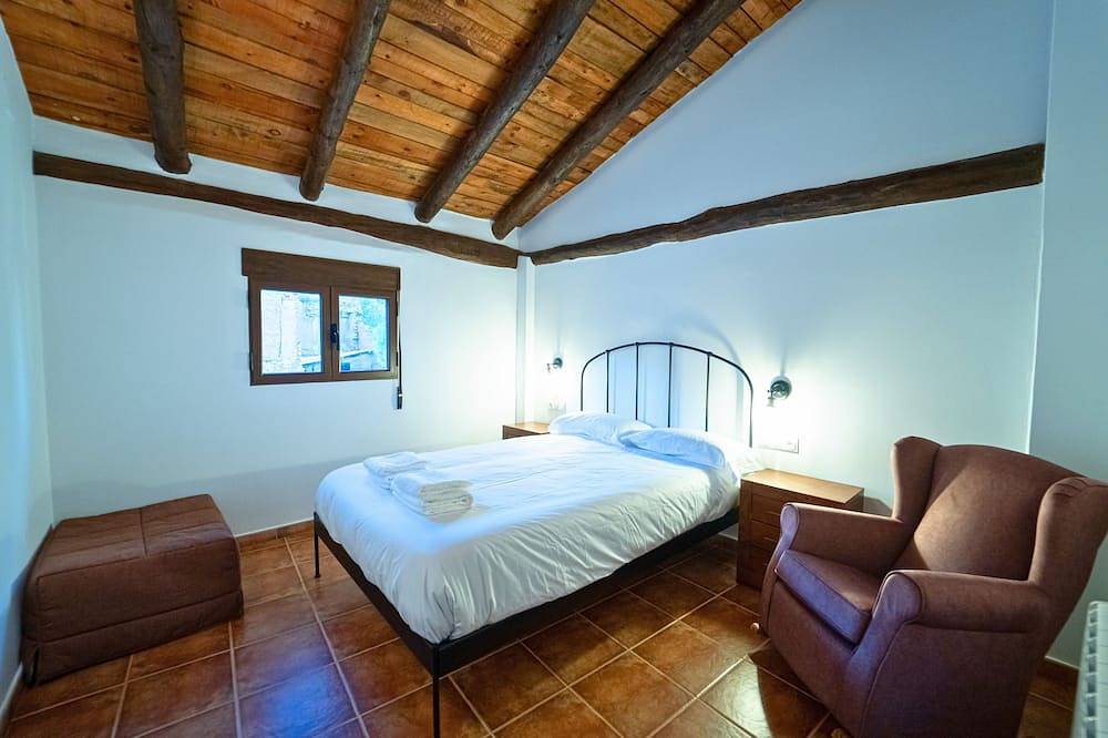 Casa de montaña en Casas Bajas con chimenea, Bbq y vistas al valle in Casas Bajas (Valencia), Provincia de Valencia