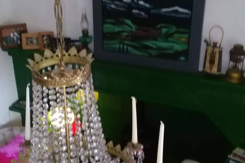 Reethaus voller Kunst und Atmosphäre in County Tipperary