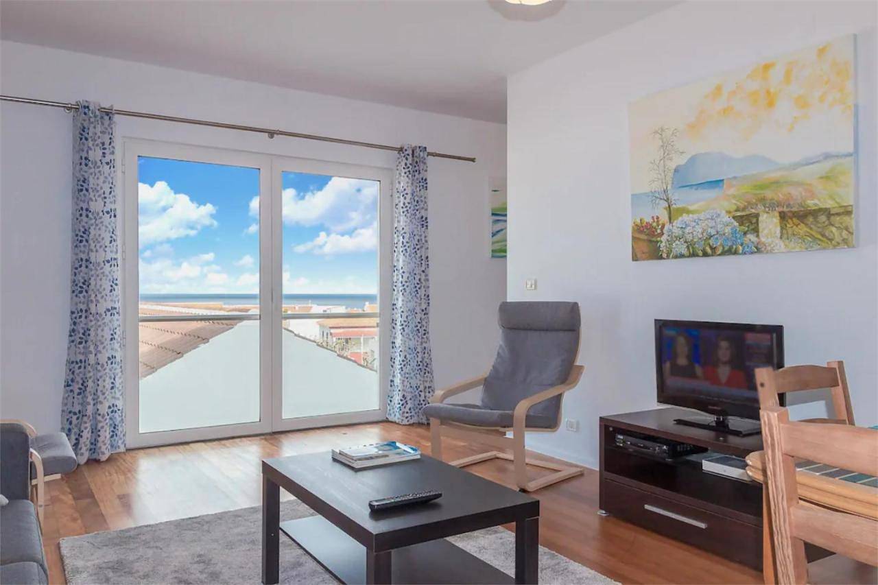 Apartamento inteiro, Two-Bedroom Apartment in Praia da Vitória, Terceira