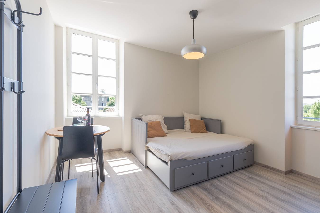 Ferienwohnung in einem Hotel 'Chatus' mit Wlan und Klimaanlage in Ruoms, Ardèche
