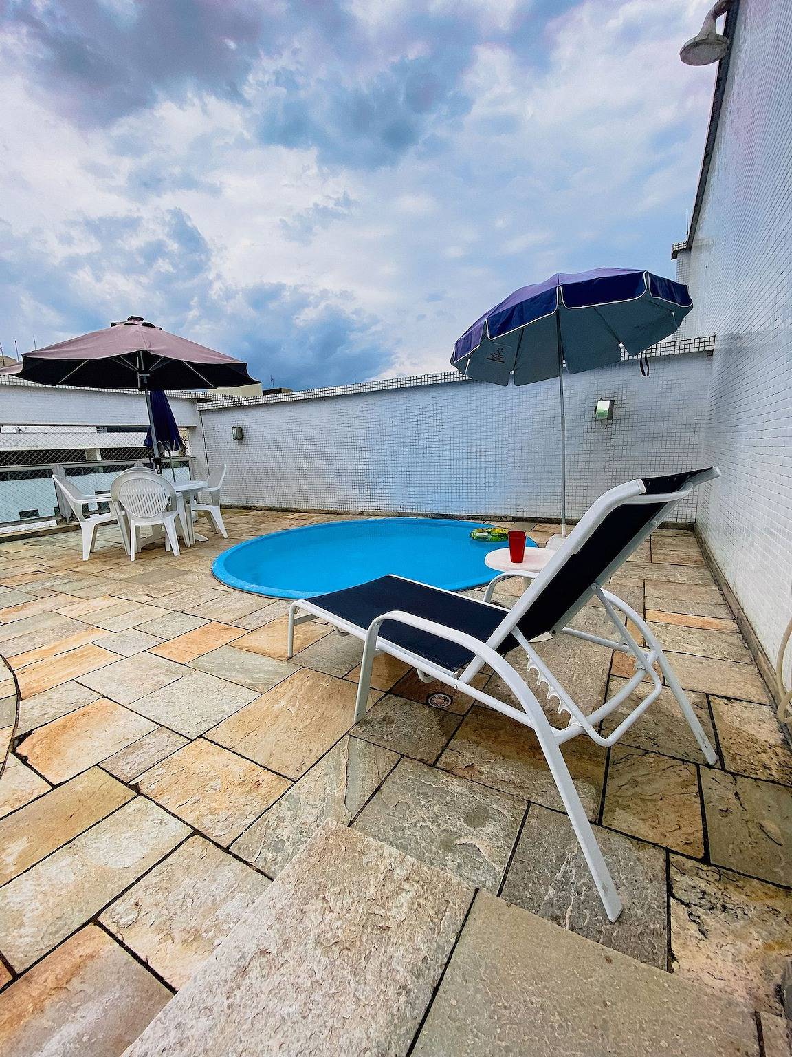 Appartamento intero, Duplex 500m from the Beach – Guarujá in Praia da Enseada (Guarujá), Baixada Santista