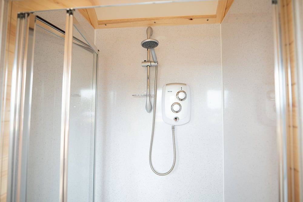Standard-Optional Hot Tub-Pet Free-Kabine-Ensuite mit Dusche in Cumbria
