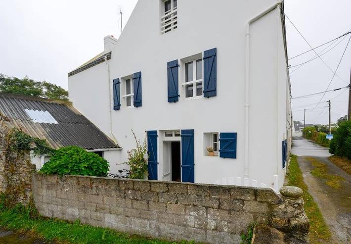 Location de vacances pour 7 personnes, avec bassin pour enfant et jardin, animaux acceptés dans Office De Tourisme Saint Pierre Quiberon