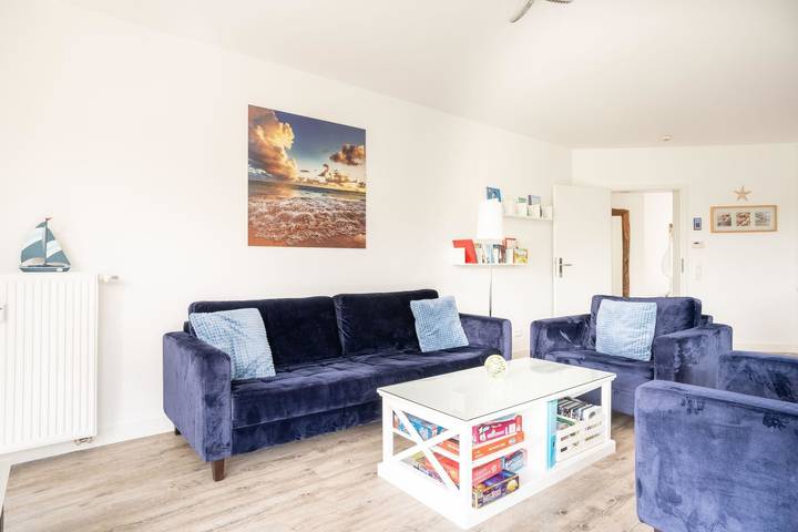Ganze Ferienwohnung, Fewo Lachmöwe in der Villa Vogelsang im Ostseebad Binz in Binz, Rügen