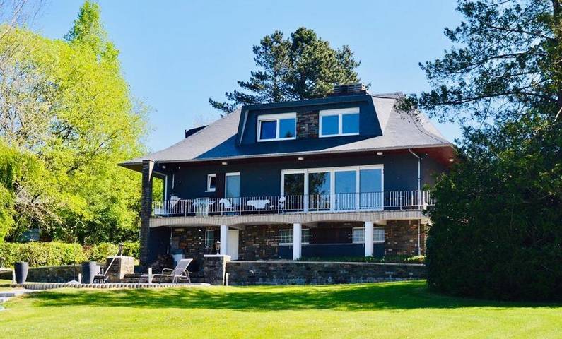 Location de vacances pour 6 personnes, avec jardin et piscine ainsi que terrasse et vue, animaux acceptés dans Sougné-Remouchamps - 3