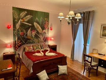 Gîte pour 6 personnes, avec vue à Herrère