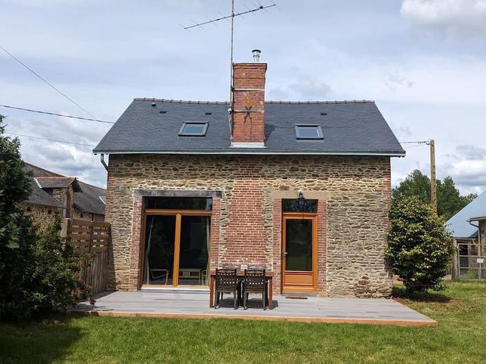Gîte pour 4 personnes, avec jardin dans Gennes-sur-Seiche