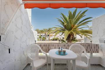 Vakantieappartement voor 3 Personen in Costa del Silencio, Arona, Afbeelding 1