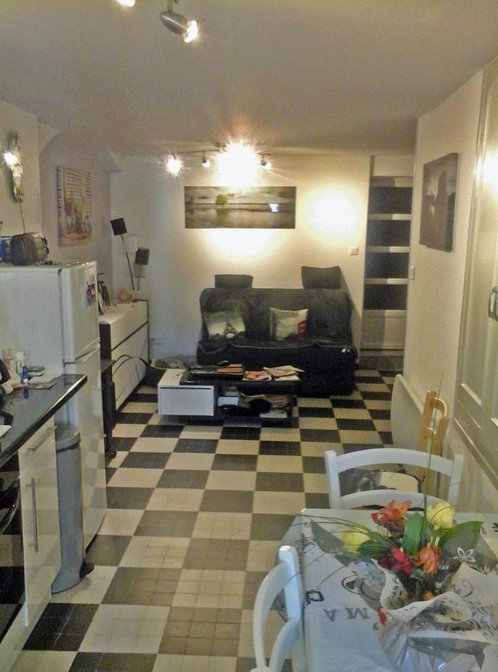 Gîte pour 4 personnes, avec balcon à Vals-les-Bains - 2