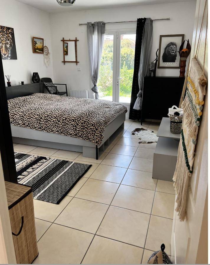 Double Room with Private Bathroom in Gaillac, Région d'Albi