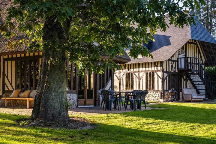 Location de vacances pour 11 personnes, avec piscine et jardin à Ablon - 2