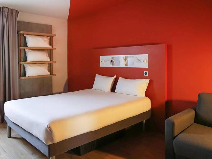 Hôtel pour 3 personnes, avec terrasse dans Aeroport Paris Beauvais - 3