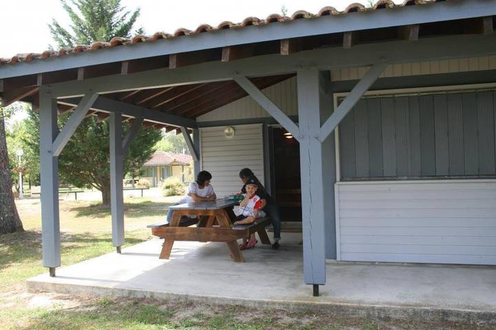Location de vacances pour 4 personnes, avec Terrasse à Brocas
