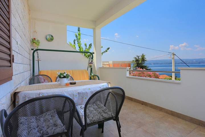 Apartament wakacyjny dla 5 osób, z Balkon/ taras w Omiš