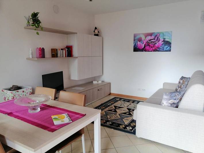 Appartamento per 4 persone, con Balcone e Terrazza nonché Giardino e Panorama a Borno