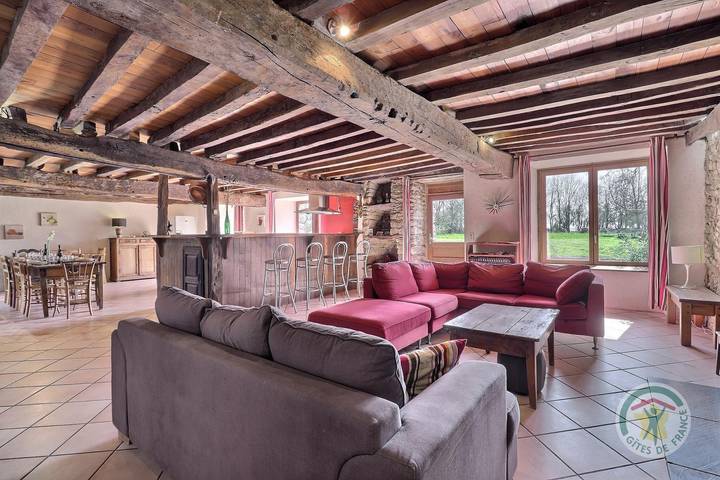 Gîte pour 14 personnes, avec Terrasse ainsi que Jardin et Vue à Montfort-sur-Meu - 2