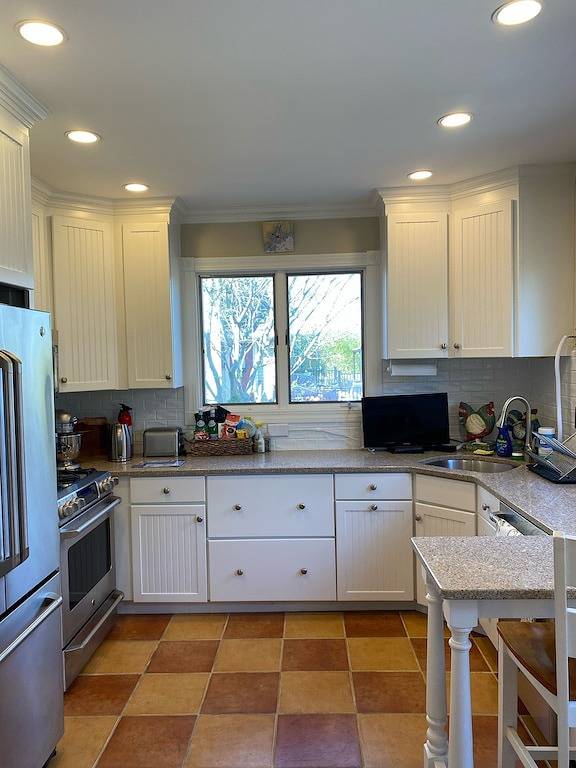 Walk to downtown! Ideal location for Mystic adventures. in Mystic, Connecticut