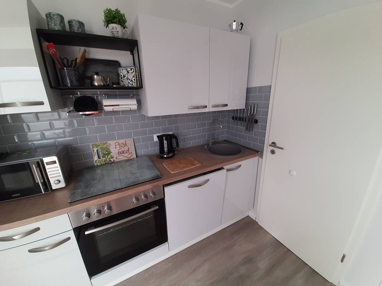 Geheel vakantieappartement, Vakantieappartement voor 2 personen met uitzicht op het meer in Heiligenhafen, Kreis Ostholstein
