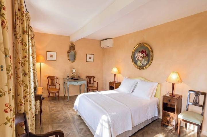 Casa-La Farigoulette Villa with Private Pool in Cannes La Bocca, Cannes